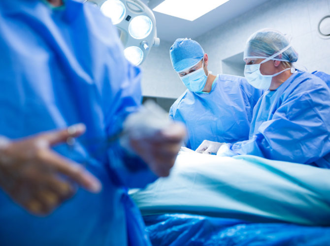 Angioplastia com stents, Cirurgia endovascular, Endarterectomia de carótida, Revascularização dos membros inferiores.